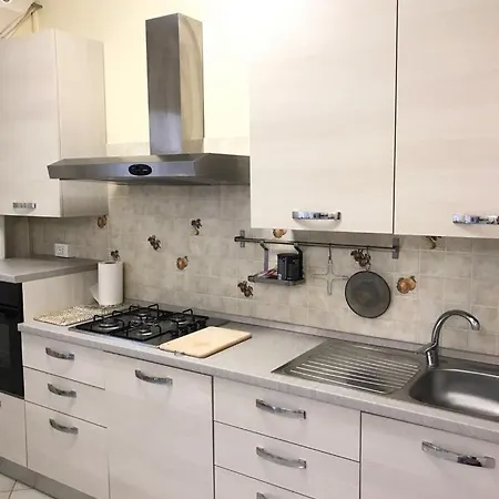 아파트 A Due Passi Dal Mare 리치오네