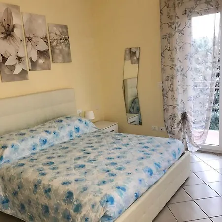 A Due Passi Dal Mare *